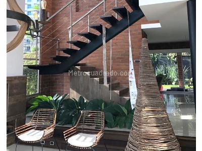 Casa de 4 alcobas en venta en Ave Maria, Sabaneta, 470 m² · foto 2 de 20