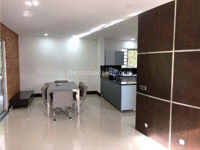 Casa de 4 alcobas en venta en Ave Maria, Sabaneta, 470 m² · foto 6 de 20