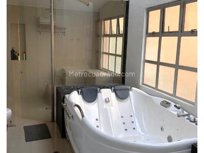 Casa de 4 alcobas en venta en Ave Maria, Sabaneta, 470 m² · foto 12 de 20
