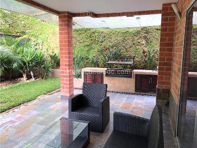 Casa de 4 alcobas en venta en Ave Maria, Sabaneta, 470 m² · foto 13 de 20