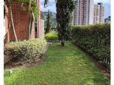 Casa de 4 alcobas en venta en Ave Maria, Sabaneta, 470 m² · foto 17 de 20