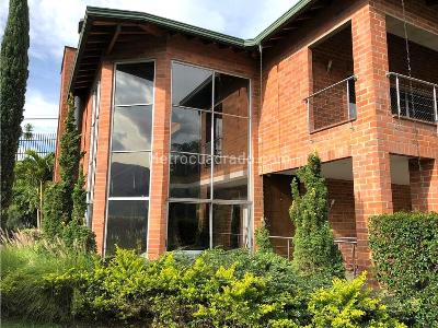 Casa de 4 alcobas en venta en Ave Maria, Sabaneta, 470 m² · foto 20 de 20
