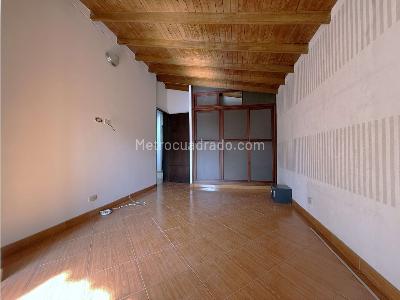 Casa en arriendo en Almeria, Medellín · foto 8 de 20
