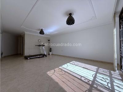 Casa en arriendo en Almeria, Medellín · foto 13 de 20