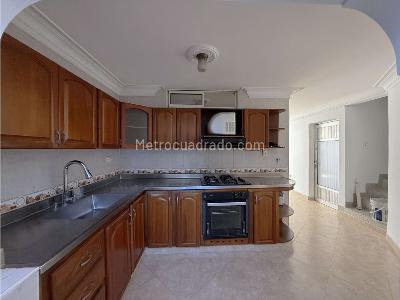 Casa en arriendo en Almeria, Medellín · foto 16 de 20