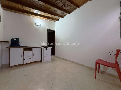 Casa en arriendo en Almeria, Medellín · foto 18 de 20