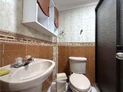 Casa de 4 alcobas en venta en Aranjuez, Medellín, 115 m² · foto 11 de 13