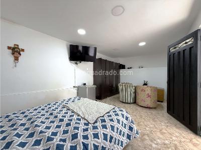 Casa de 4 alcobas en venta en Aranjuez, Medellín, 115 m² · foto 12 de 13