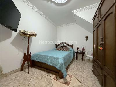Casa de 4 alcobas en venta en Aranjuez, Medellín, 115 m² · foto 4 de 13