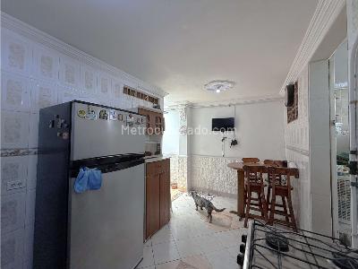 Casa de 4 alcobas en venta en Aranjuez, Medellín, 115 m² · foto 7 de 13