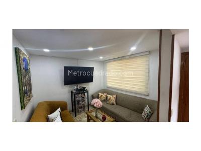 Casa de 3 alcobas en venta en Calasanz Parte Baja, Medellín, 81 m² · foto 3 de 16