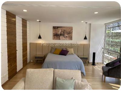 Apartaestudio en venta en Conquistadores, Medellín, 46 m² · foto 2 de 8