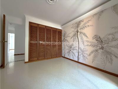 Apartamento en venta en Segundo Parque De Laureles, Medellín · foto 12 de 17