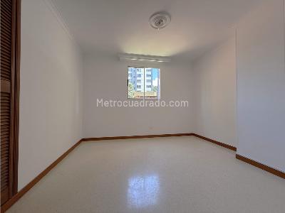 Apartamento en venta en Segundo Parque De Laureles, Medellín · foto 16 de 17