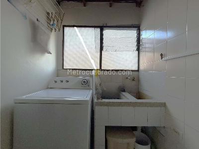 Apartamento de 4 alcobas en venta en Robledo Pilarica, Medellín, 94 m² · foto 5 de 19