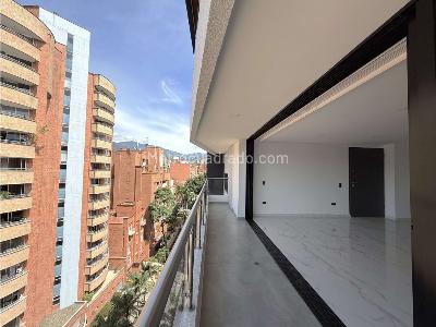 Apartamento de 4 alcobas en venta en Laureles, Medellín, 336 m² · foto 4 de 20