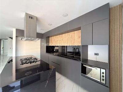 Apartamento de 4 alcobas en venta en Laureles, Medellín, 336 m² · foto 5 de 20