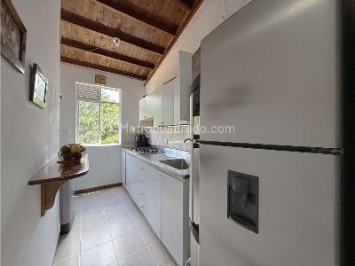 Apartamento de 4 alcobas en venta en Aliadas, Sabaneta, 96 m² · foto 6 de 18