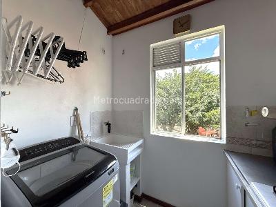 Apartamento de 4 alcobas en venta en Aliadas, Sabaneta, 96 m² · foto 7 de 18