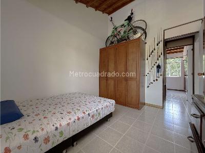 Apartamento de 4 alcobas en venta en Aliadas, Sabaneta, 96 m² · foto 13 de 18