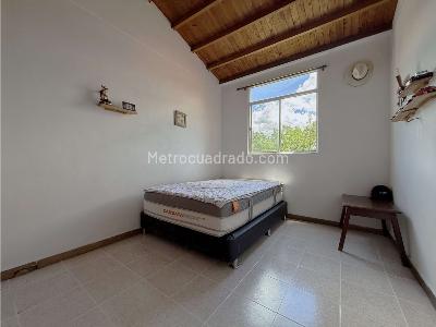 Apartamento de 4 alcobas en venta en Aliadas, Sabaneta, 96 m² · foto 17 de 18