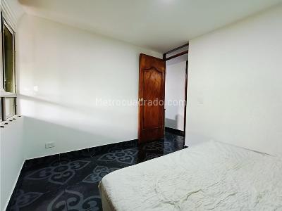 Apartamento en venta en Calasania, Medellín · foto 6 de 11