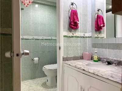 Apartamento de 4 alcobas en venta en Belen Rosales, Medellín, 126 m² · foto 12 de 14