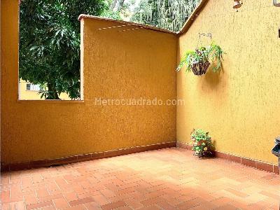 Apartamento de 4 alcobas en venta en Belen Rosales, Medellín, 126 m² · foto 3 de 14
