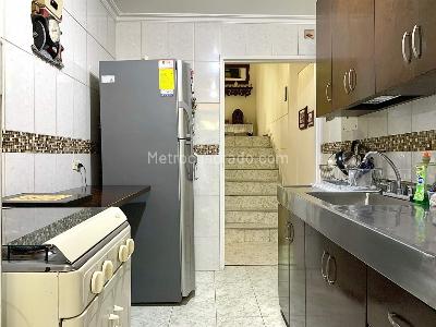 Apartamento de 4 alcobas en venta en Belen Rosales, Medellín, 126 m² · foto 5 de 14