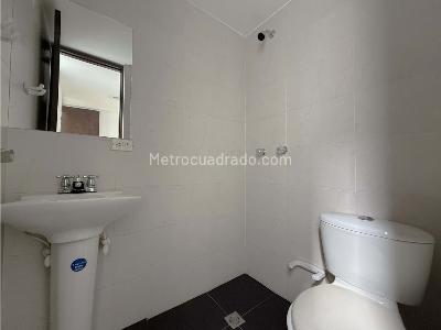 Apartamento de 4 alcobas en venta en Calasanz Parte Baja, Medellín, 130 m² · foto 5 de 20