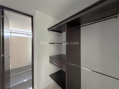 Apartamento de 4 alcobas en venta en Calasanz Parte Baja, Medellín, 130 m² · foto 12 de 20