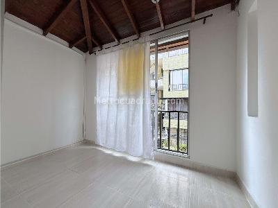 Apartamento de 2 alcobas en venta en Cabañas, Bello, 76 m² · foto 3 de 16