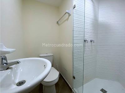 Apartamento en arriendo en Poblado, Medellín · foto 12 de 20