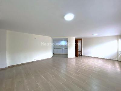 Apartamento en arriendo en Poblado, Medellín · foto 3 de 20