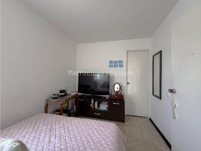 Apartamento en venta en Calasanz Parte Baja, Medellín · foto 12 de 19