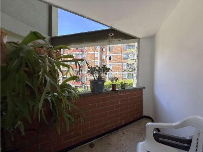 Apartamento en venta en Calasanz Parte Baja, Medellín · foto 4 de 19