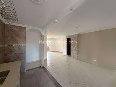 Apartamento en venta en Segundo Parque De Laureles, Medellín · foto 5 de 17