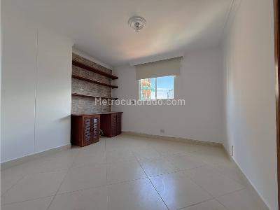 Apartamento en venta en Segundo Parque De Laureles, Medellín · foto 10 de 17