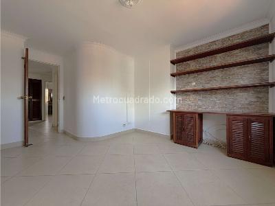 Apartamento en venta en Segundo Parque De Laureles, Medellín · foto 11 de 17