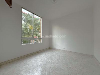 Apartamento de 3 alcobas en venta en Calasanz Parte Media, Medellín, 56 m² · foto 14 de 20