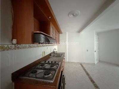 Apartamento de 3 alcobas en venta en Calasanz Parte Media, Medellín, 56 m² · foto 3 de 20