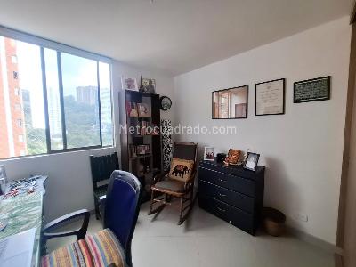 Apartamento de 3 alcobas en venta en San Diego Loma Del Indio, Medellín, 74 m² · foto 12 de 16