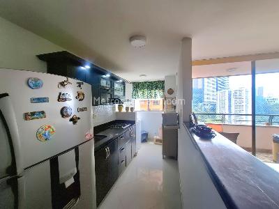 Apartamento de 3 alcobas en venta en San Diego Loma Del Indio, Medellín, 74 m² · foto 5 de 16