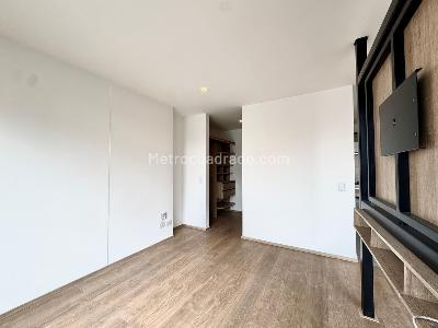 Apartaestudio en venta en Santa Barbara Oriental, Bogotá, 45 m² · foto 7 de 17