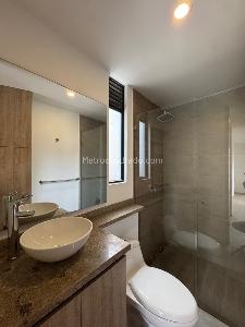 Apartaestudio en venta en Santa Barbara Oriental, Bogotá, 45 m² · foto 12 de 17