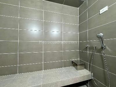 Apartaestudio en venta en Santa Barbara Oriental, Bogotá, 45 m² · foto 17 de 17