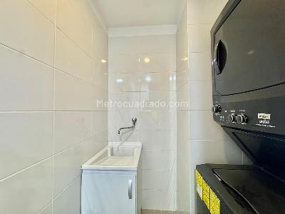 Apartaestudio en venta en Santa Barbara Oriental, Bogotá, 45 m² · foto 14 de 17