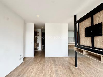 Apartaestudio en venta en Santa Barbara Oriental, Bogotá, 45 m² · foto 5 de 17