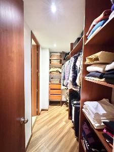 Apartamento en venta en Lagos De Cordoba, Bogotá · foto 10 de 12