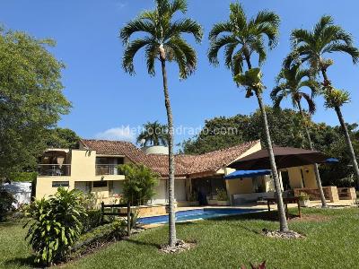 Casa de 4 alcobas en venta en Ciudad Jardin, Cali, 460 m² · foto 2 de 8